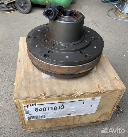 Муфта сцепления New Holland 84011813