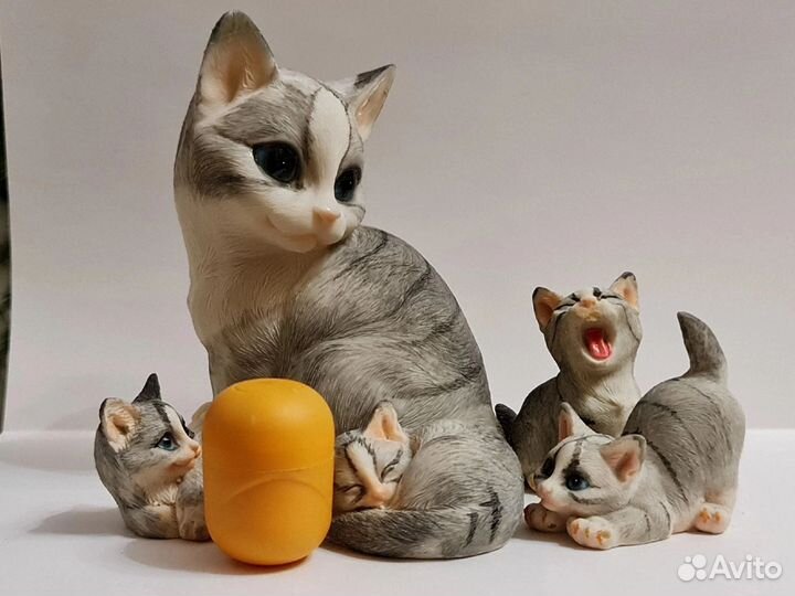 Статуэтка фигурка кошка