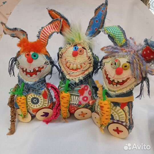 Заец-побегаец Авторская коллекционная игрушка