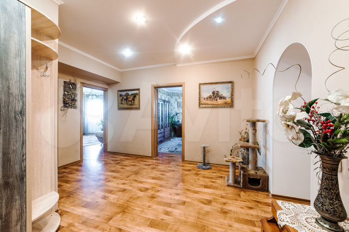 4-к. квартира, 143,7 м², 7/14 эт.