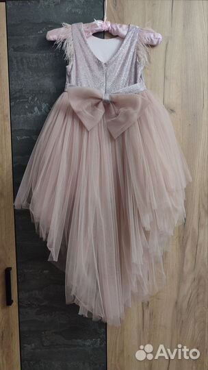 Очень красивое платье для девочки