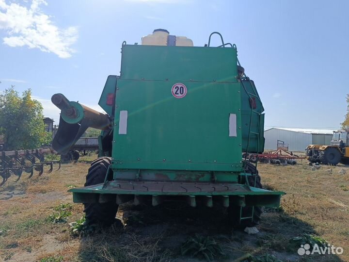 Комбайн Ростсельмаш Дон 1500Б, 1991