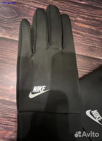Перчатки Nike