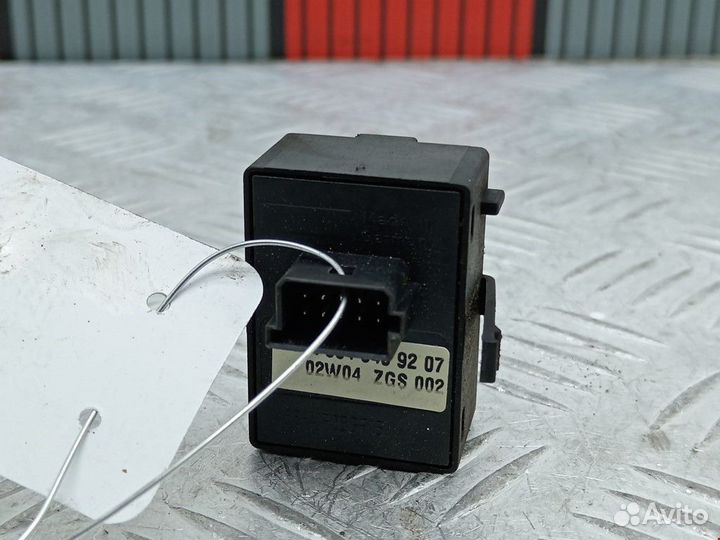 Кнопка (выключатель) Mercedes-Benz Vito W638 2002