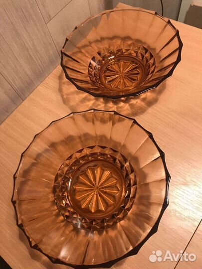 Посуда из цветного стекла