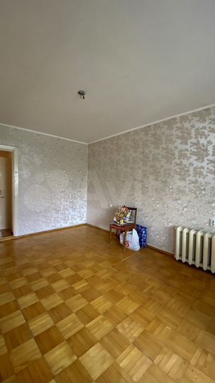 2-к. квартира, 67 м², 1/2 эт.