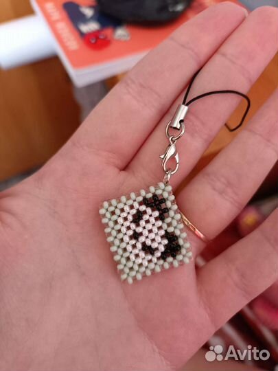 Брелок из бисера
