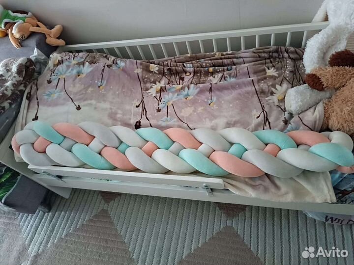 Бортик коса в кроватку