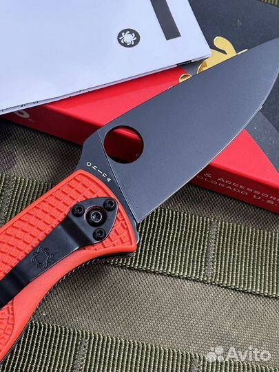 Нож Spyderco Tenacious Lightweight