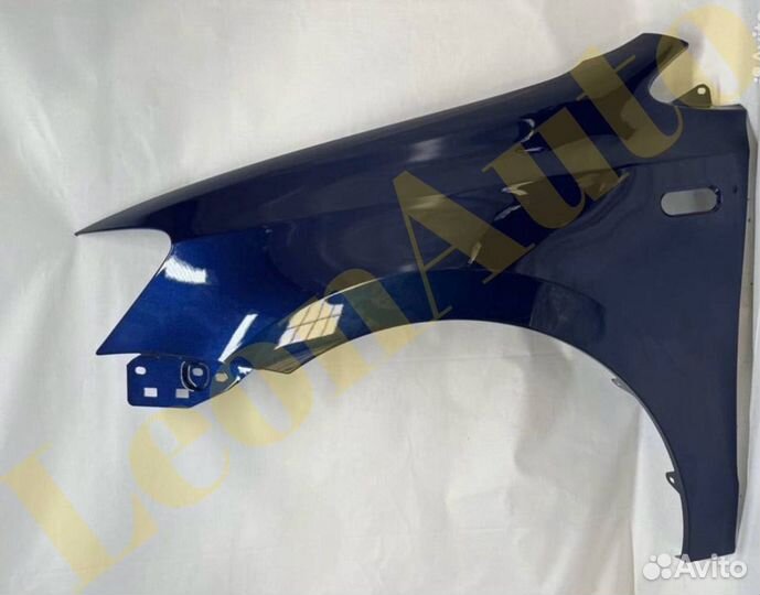 Крылья передние на VW Polo 5 2009-2020 LC9X