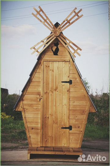Уличный туалет с декором ечл 148