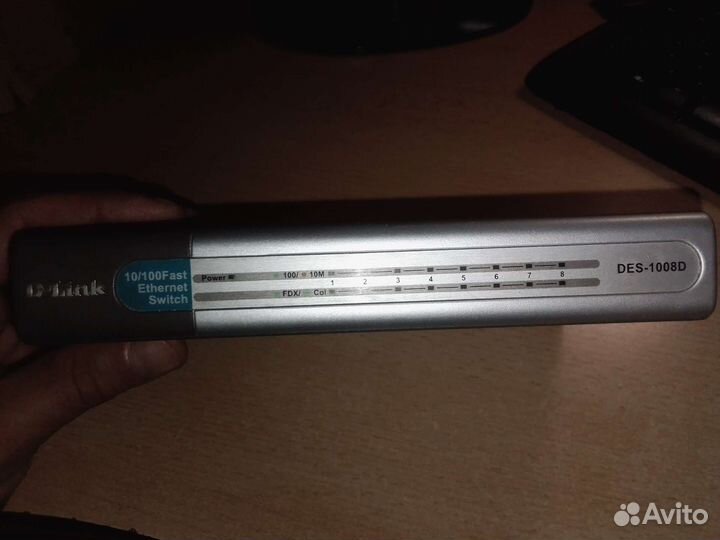 Коммутатор,switch D- link DES- 1008D,б/у