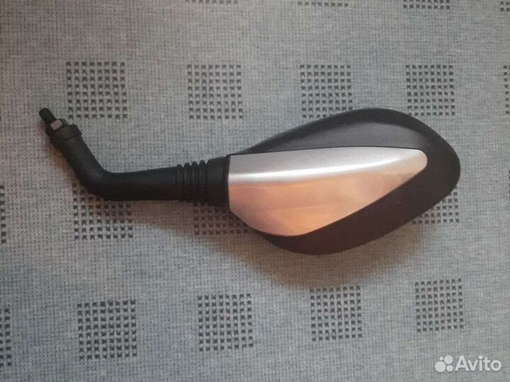 Зеркало правое на мопед