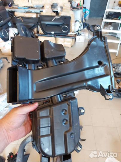 Воздухозаборник Lexus RX 450 H, 2022