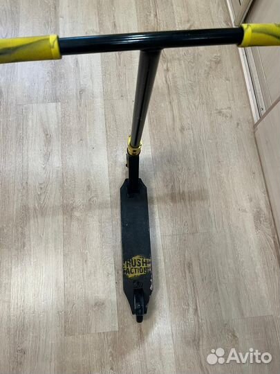 Трюковой самокат