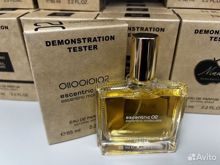 Escentric molecules 02