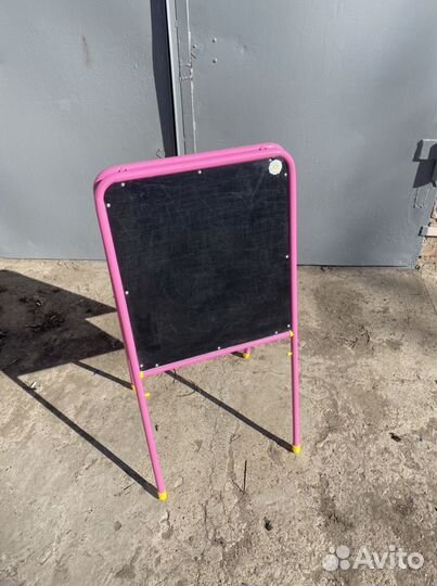 Столик детский и магниткая доска