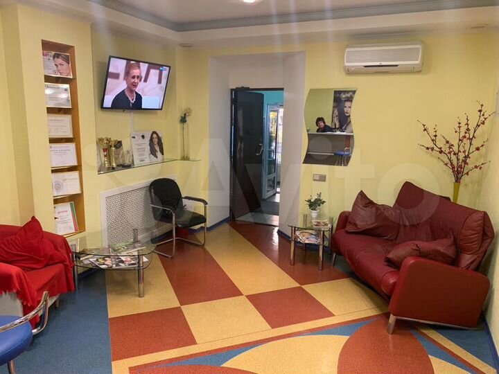 Торговое, Салон, Офис, 158 м²