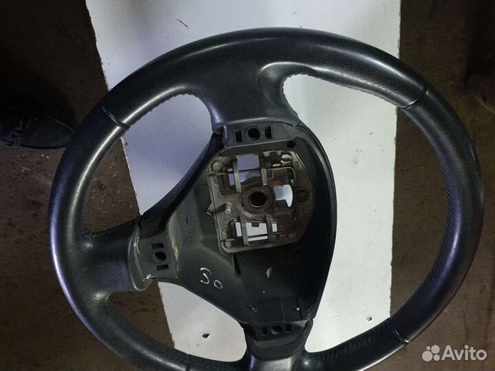 Руль пежо 3008