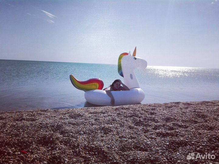 Надувной единорог