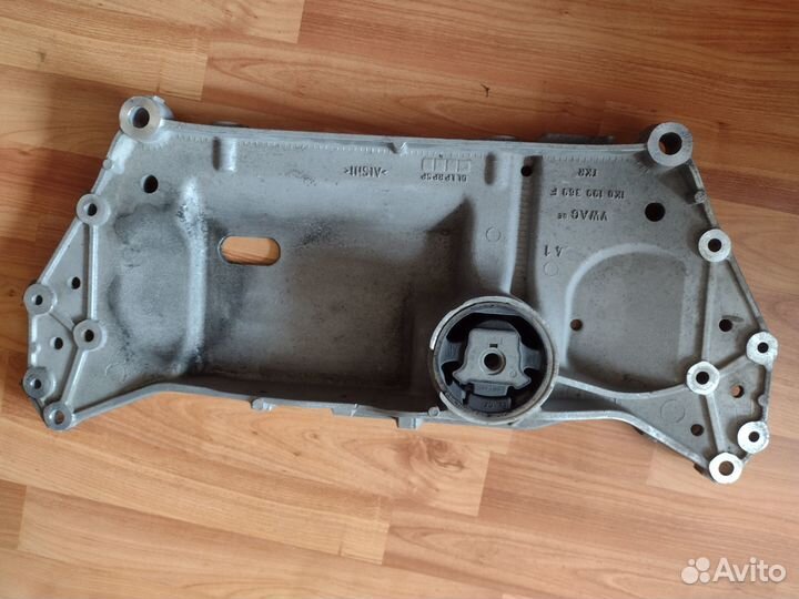 Подрамник передний Volkswagen