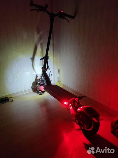 Самокат взрослый электрический бу