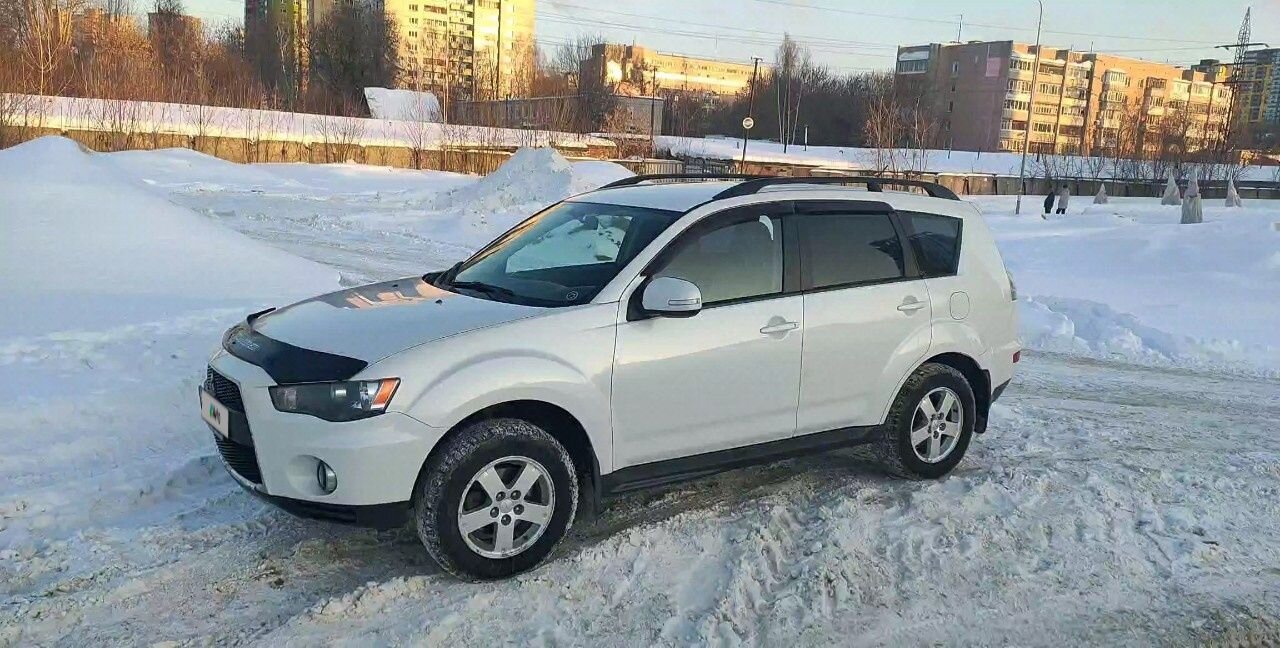 Mitsubishi Outlander: фото владельца