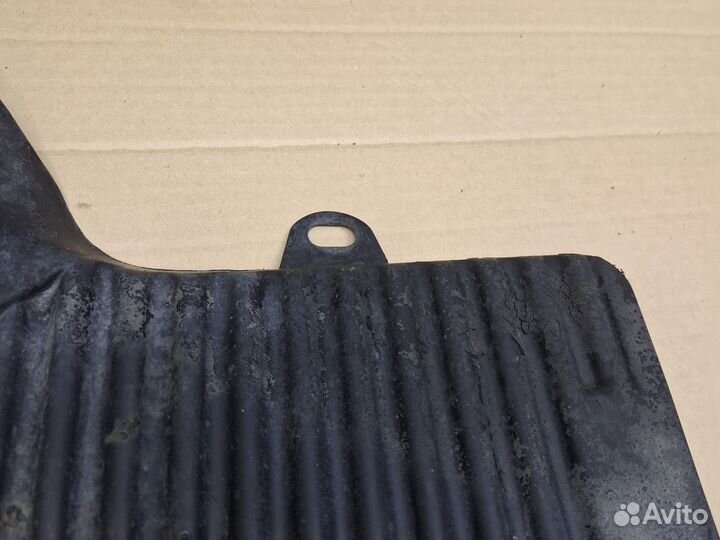 Подкрылок задний правый Kia Picanto 2 TA