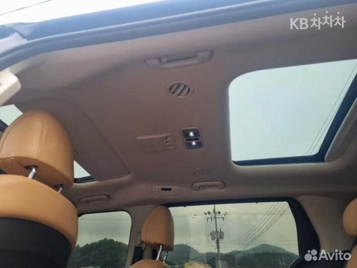 Kia Carnival 2.2 AT, 2022, 64 150 км