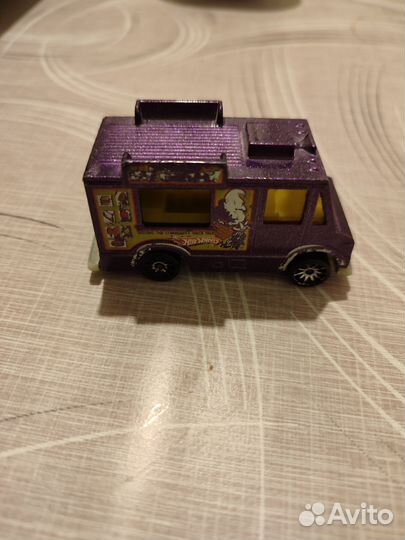 Модель автобуса Hot Wheels