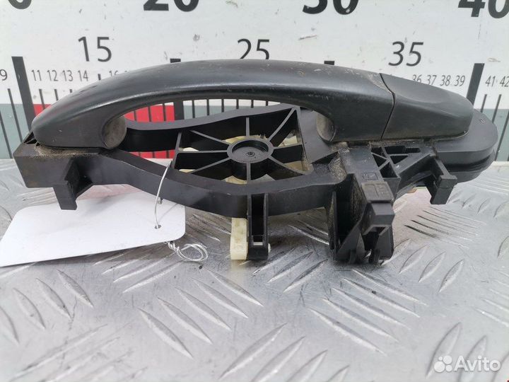 Ручка двери сдвижной наружная левая Volkswagen Tra