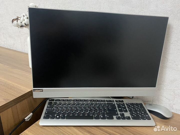 Моноблок Lenovo