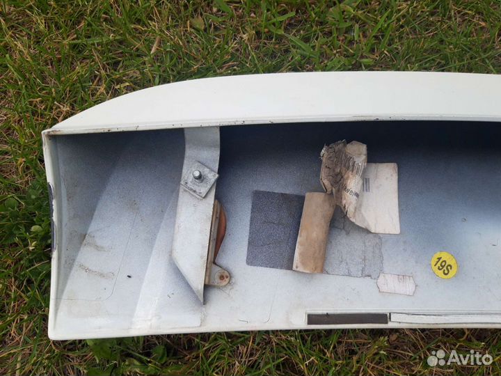 Спойлер Volkswagen touareg 2009 год