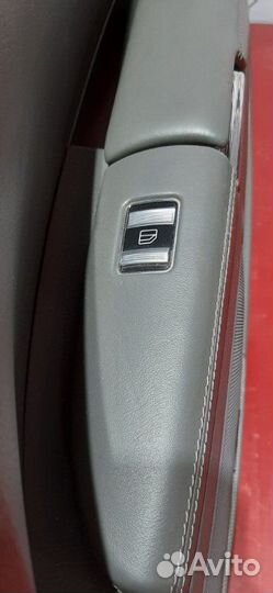 Кнопка стеклоподъемника передняя правая Mercedes