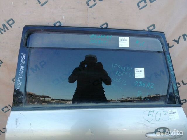Стекло двери заднее левое Toyota Ipsum ACM21