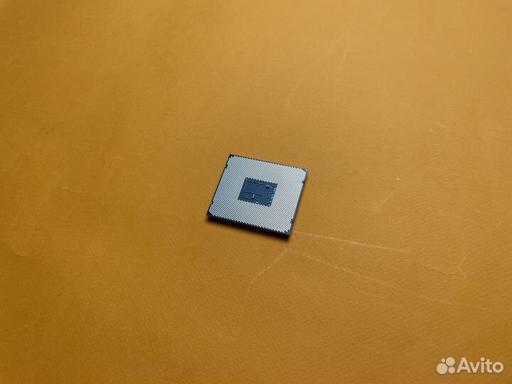 Intel xeon E5 2690 v3 12 ядер, 3.2 ггц, 24 потока