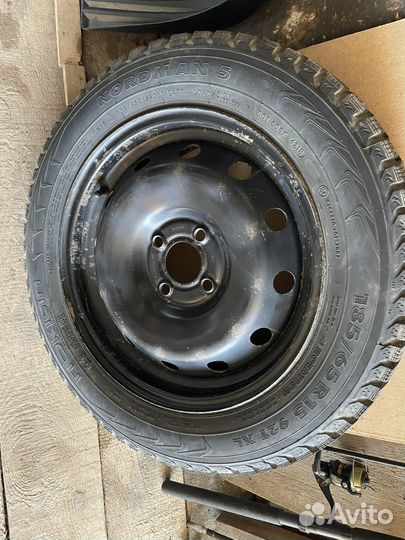 Комплект зимних колес r15