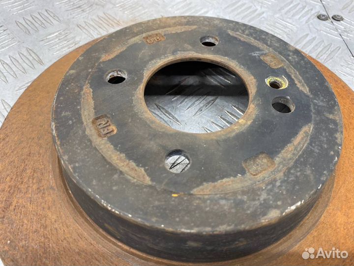 Б/У тормозной диск задний Kia Rio 3 UB D4FC 2013