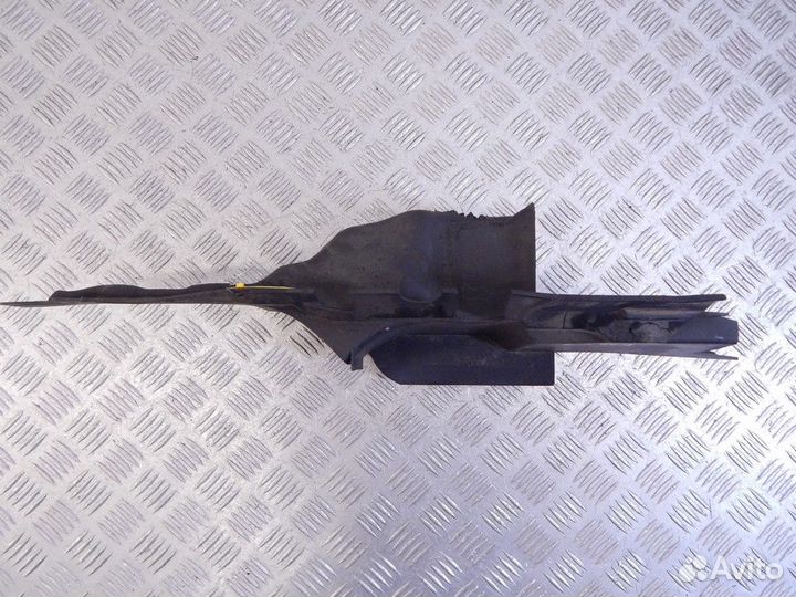 Воздуховод пластмассовый BMW E39