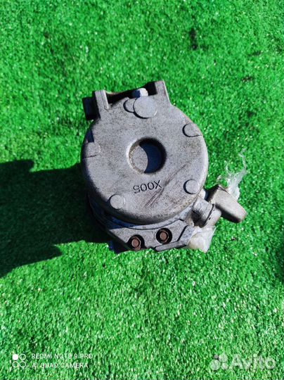Компрессор кондиционера Mazda MPV 2.3 L3