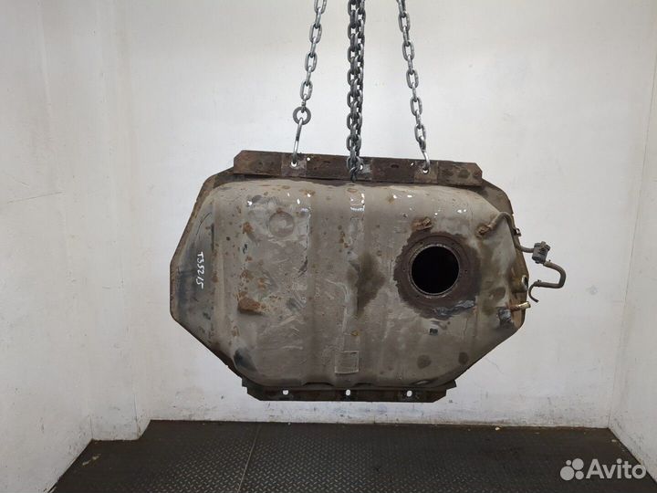 Бак топливный Nissan Patrol, 1998