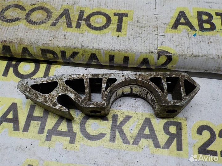 Кронштейн крепления переднего стабилизатора Volks