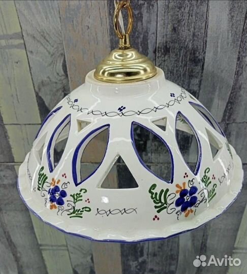 Люстры и светильники керамические Европа