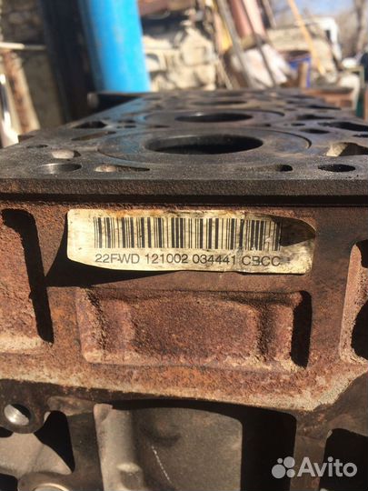 Блок цилиндров с поршнями Peugeot Boxer двс 2,2FWD