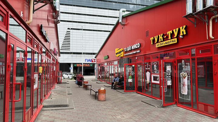 Здание, 1200 м²