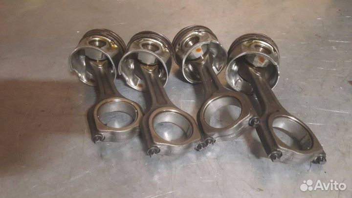 Поршень шатун Peugeot 1007 2006