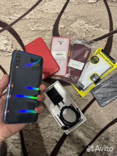 Samsung Galaxy A50, 4/64 ГБ