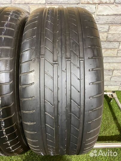 Goodyear EfficientGrip 245/50 R18