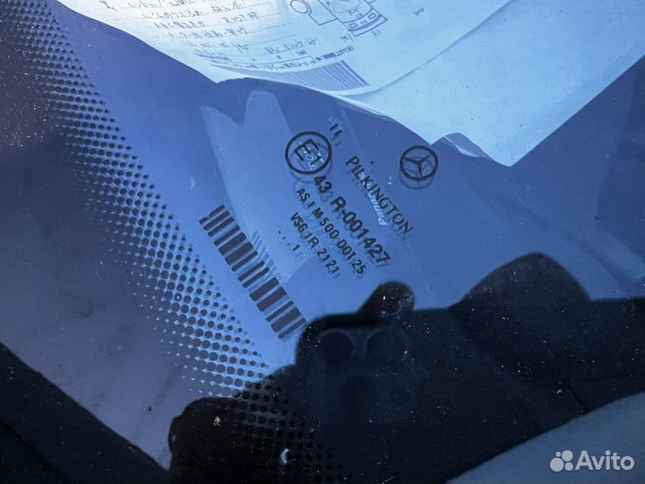 Лобовое атермальное стекло W215 оригинал