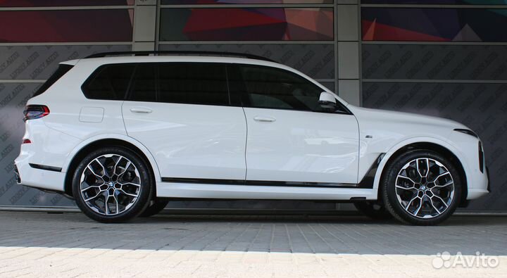 BMW X7 3.0 AT, 2022, 250 км